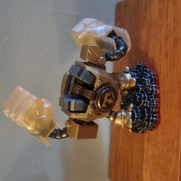 Jawbreaker Golden Robot Tech Trap Master Skylanders Trap Team High Max Health - Picture 3 of 5